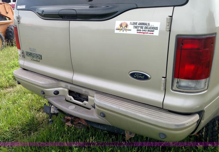 image for item BR9323 2004 Ford Excursion SUV