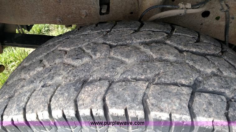 image for item BR9323 2004 Ford Excursion SUV