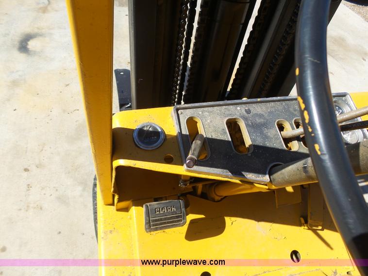 image for item BY9527 Clark C500-45 forklift