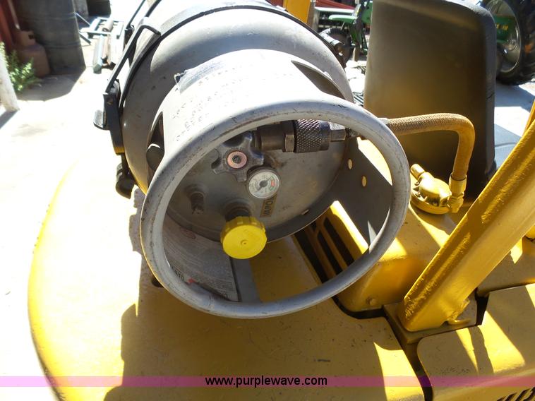 image for item BY9527 Clark C500-45 forklift