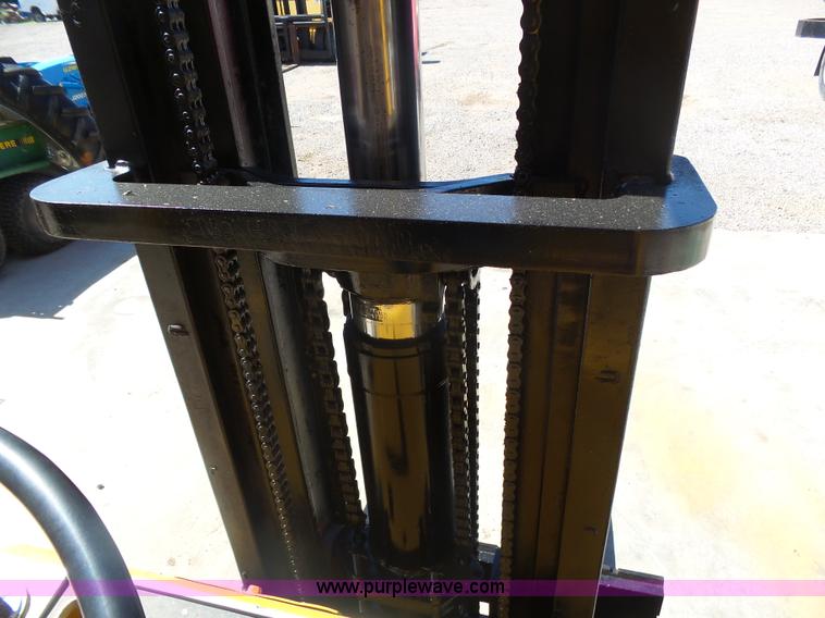 image for item BY9527 Clark C500-45 forklift