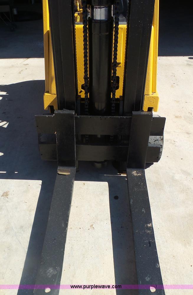 image for item BY9527 Clark C500-45 forklift
