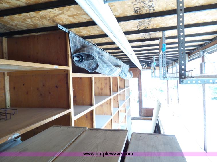 image for item BZ9763 1991 Jensen concession trailer