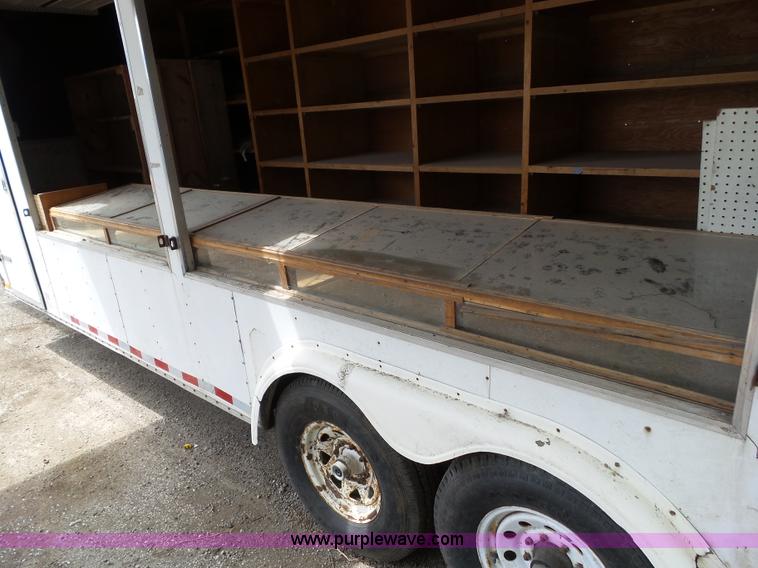 image for item BZ9763 1991 Jensen concession trailer
