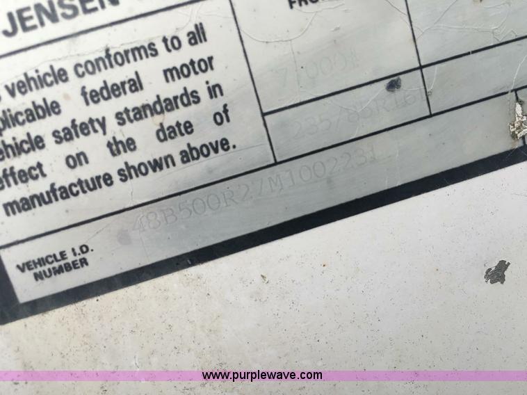 image for item BZ9763 1991 Jensen concession trailer