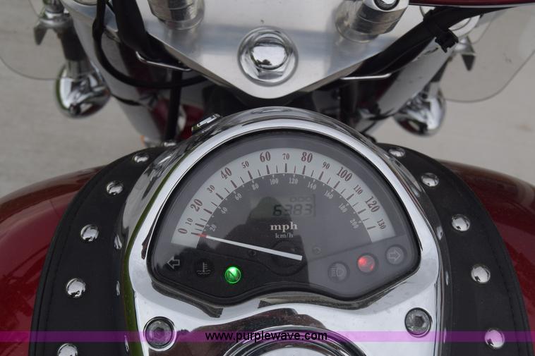 image for item CB9254 2004 Honda VTX1300 motorcycle