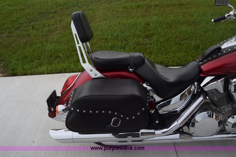 image for item CB9254 2004 Honda VTX1300 motorcycle