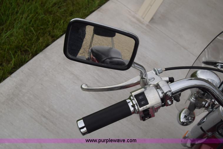 image for item CB9254 2004 Honda VTX1300 motorcycle