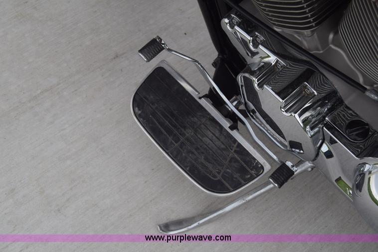 image for item CB9254 2004 Honda VTX1300 motorcycle