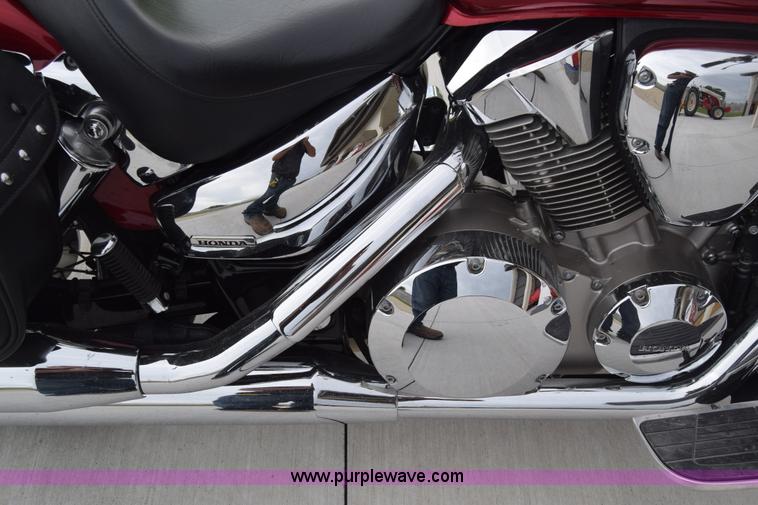 image for item CB9254 2004 Honda VTX1300 motorcycle