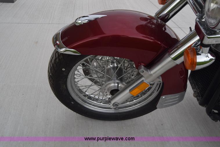 image for item CB9254 2004 Honda VTX1300 motorcycle