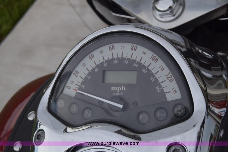image for item CB9254 2004 Honda VTX1300 motorcycle