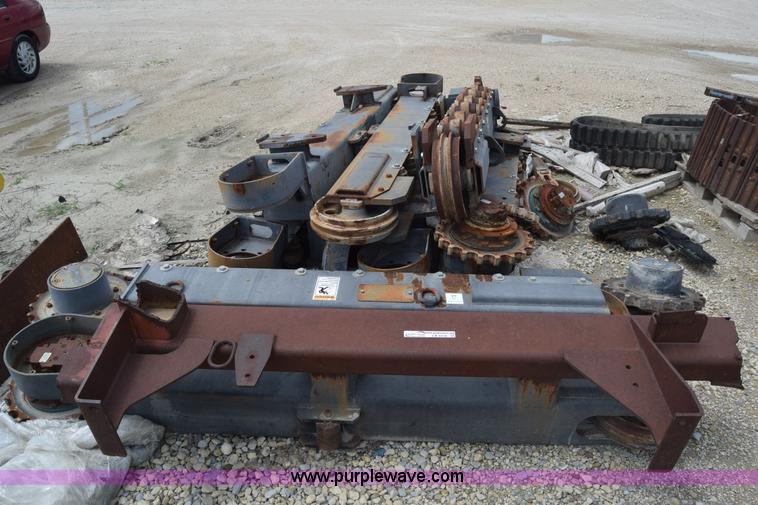 image for item CB9318 Undercarriage parts