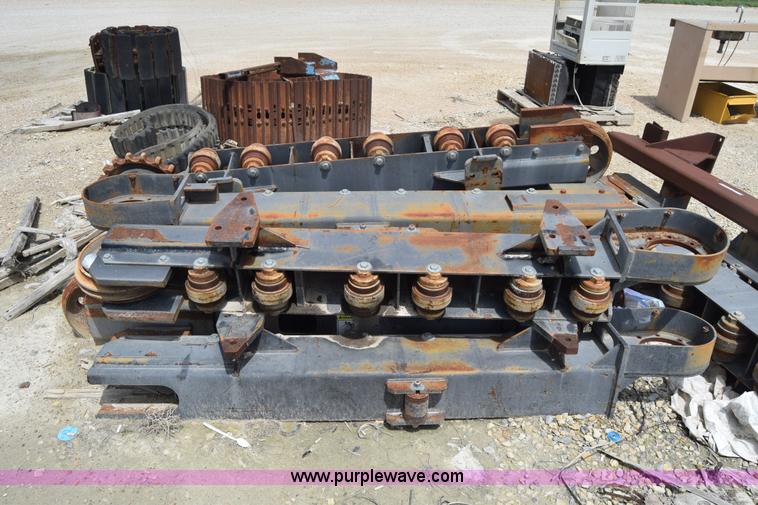 image for item CB9318 Undercarriage parts