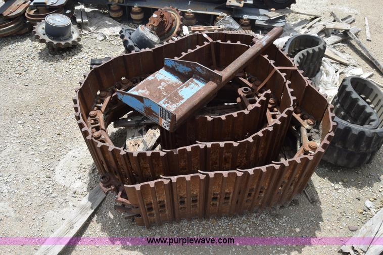 image for item CB9318 Undercarriage parts