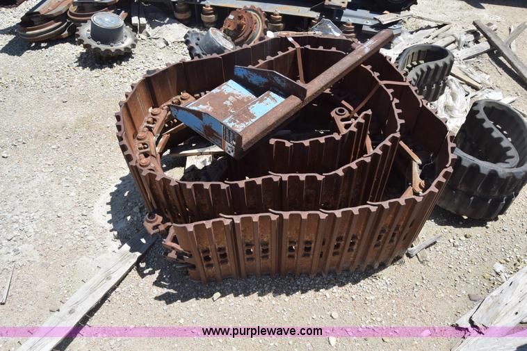 image for item CB9318 Undercarriage parts