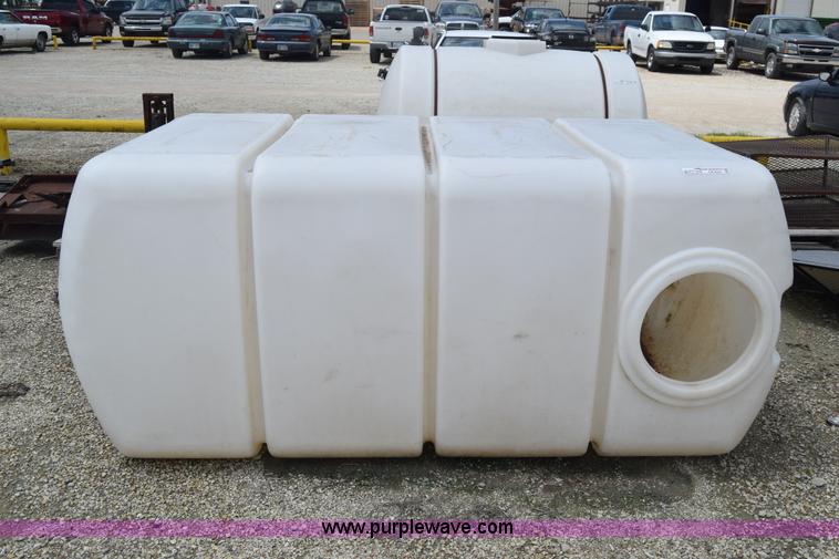 image for item CB9325 Poly tank