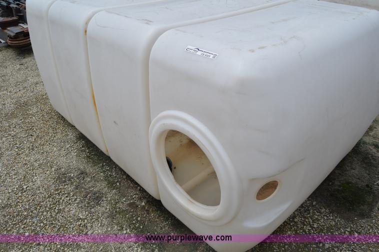 image for item CB9325 Poly tank