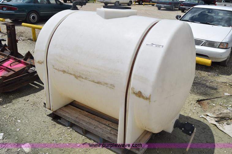 image for item CB9326 Poly tank