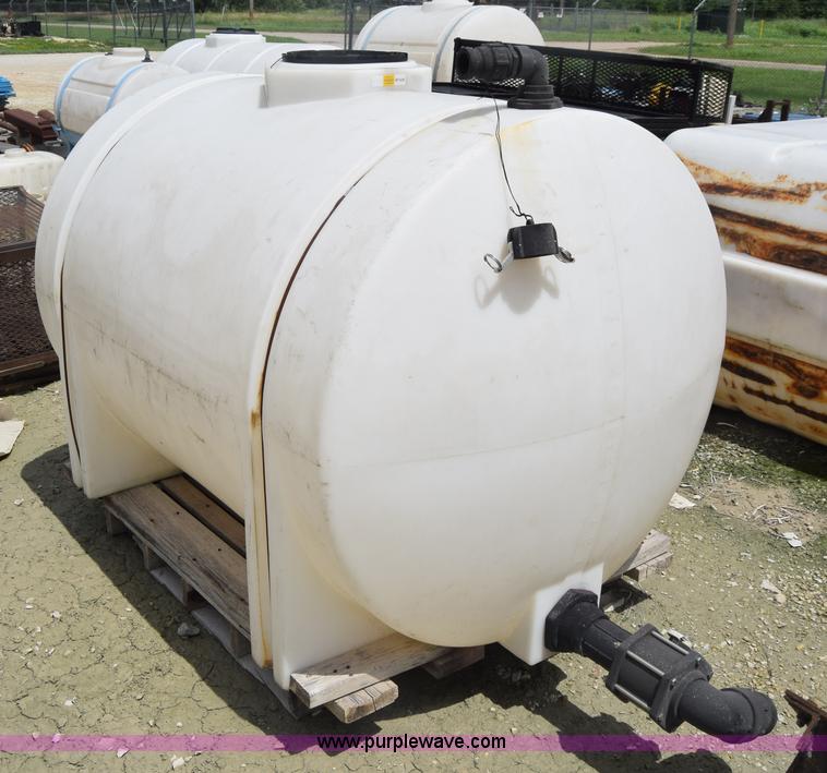 image for item CB9326 Poly tank