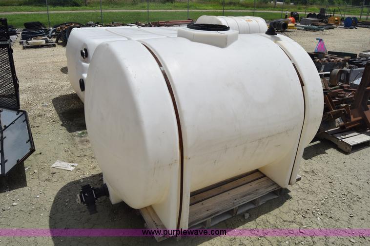image for item CB9326 Poly tank