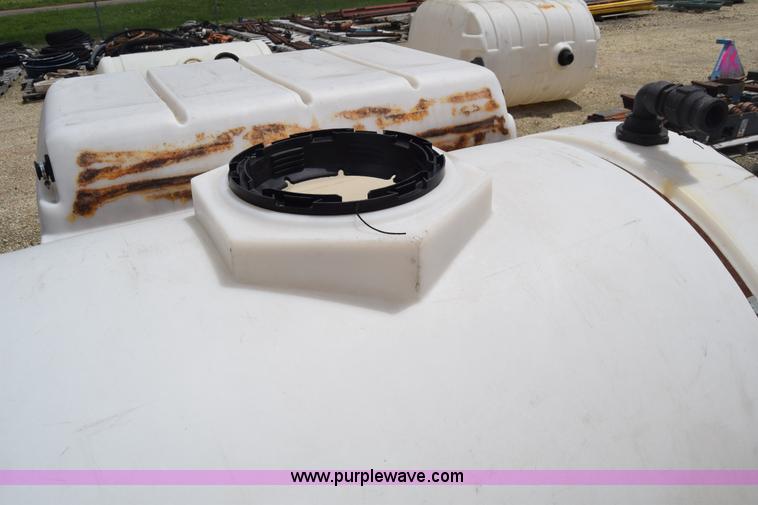 image for item CB9326 Poly tank