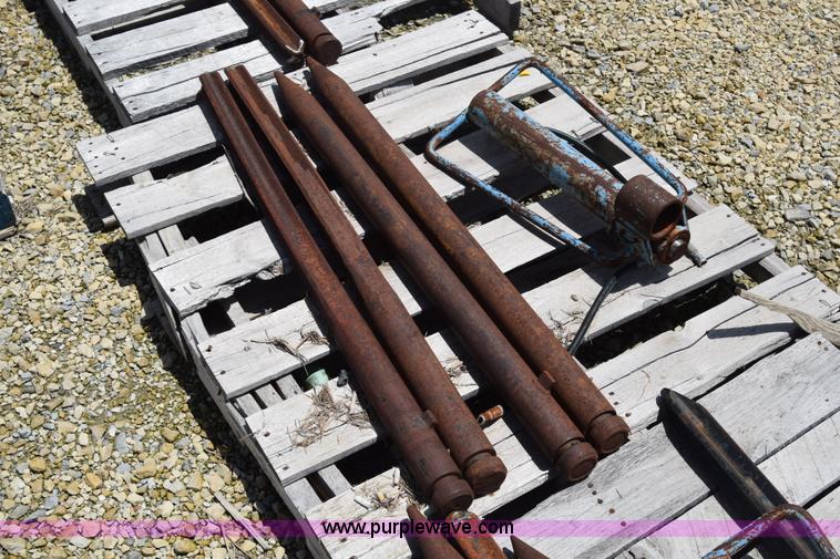 image for item CB9345 (12) hydraulic breakers