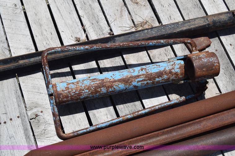 image for item CB9345 (12) hydraulic breakers