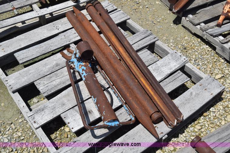 image for item CB9345 (12) hydraulic breakers