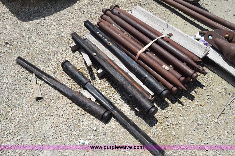 image for item CB9345 (12) hydraulic breakers