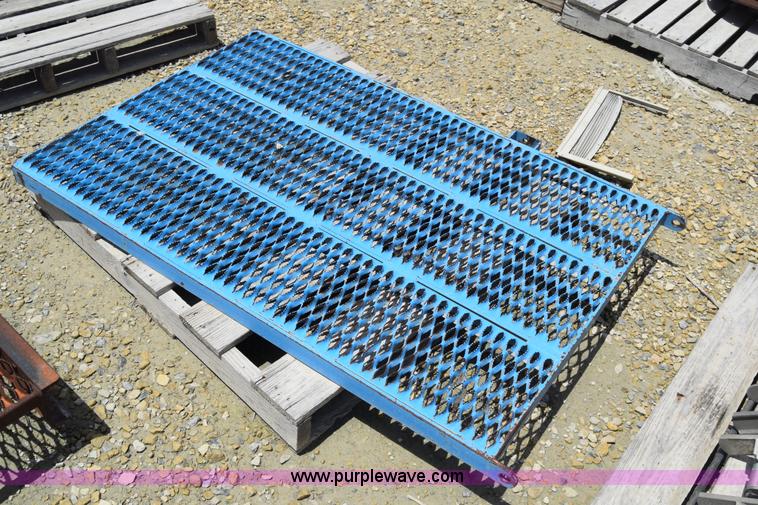 image for item CB9348 (6) steel platforms
