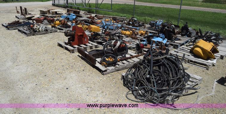 image for item CB9349 Hydraulic parts