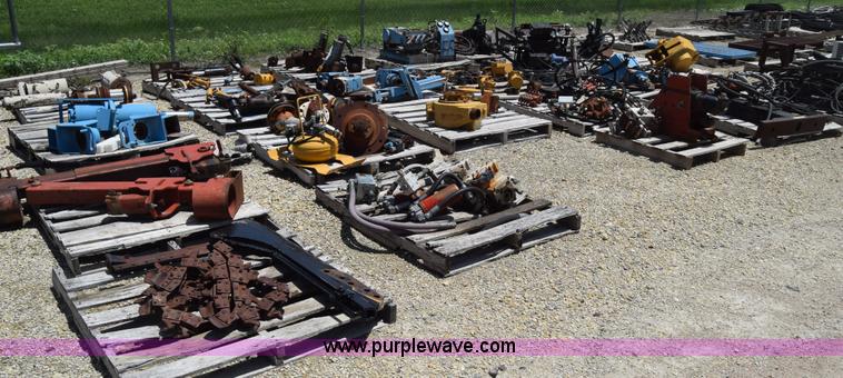 image for item CB9349 Hydraulic parts