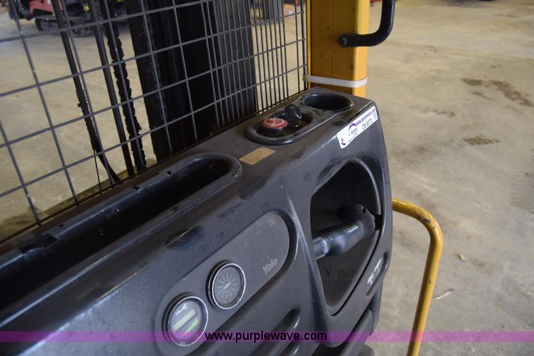 image for item CB9373 Yale material handler