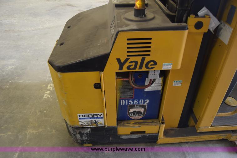 image for item CB9373 Yale material handler