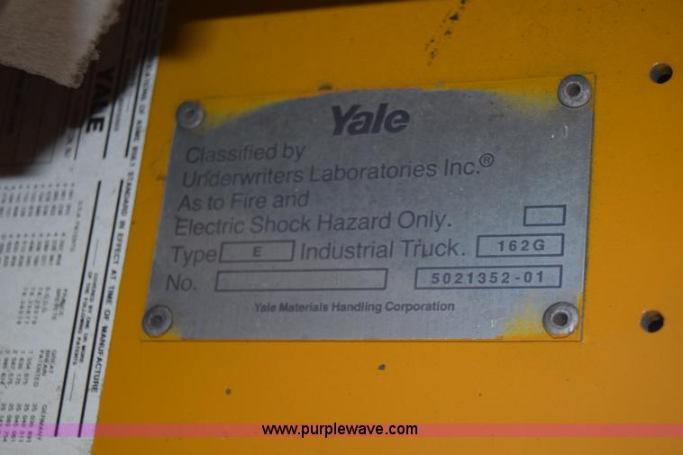 image for item CB9373 Yale material handler