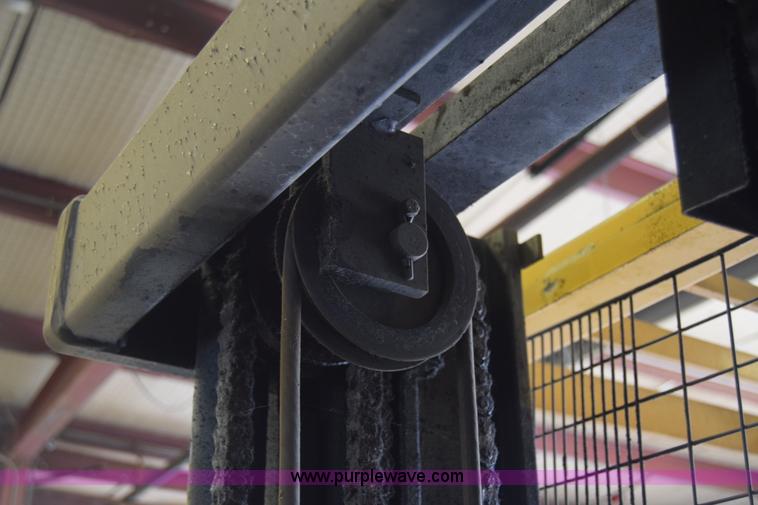 image for item CB9373 Yale material handler