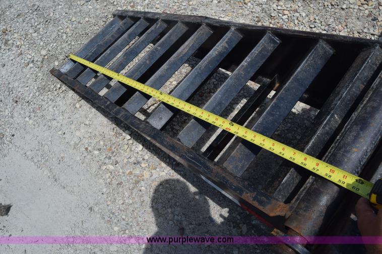 image for item CB9393 2014 Sure Pull equipment trailer