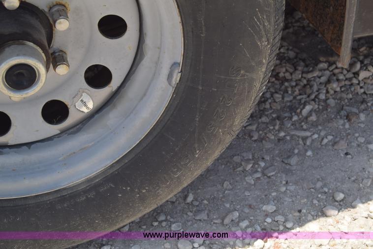 image for item CB9394 2013 IW Eliminator tilt deck trailer