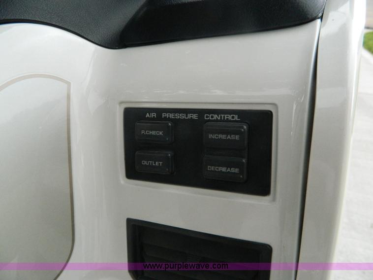 image for item D6173 1996 Honda GL1500SE Gold Wing motorcycle