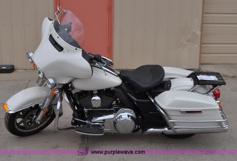 image for item G7409 2014 Harley Davidson FLHTP Electra-glide Police motorcycle