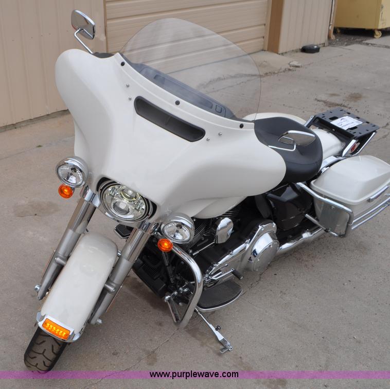 image for item G7409 2014 Harley Davidson FLHTP Electra-glide Police motorcycle