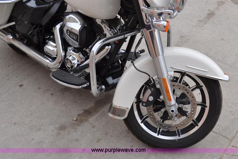 image for item G7409 2014 Harley Davidson FLHTP Electra-glide Police motorcycle