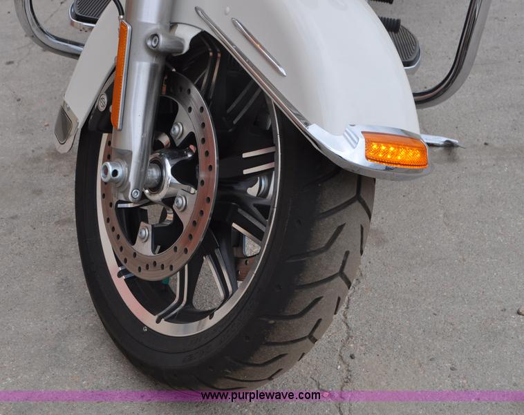 image for item G7409 2014 Harley Davidson FLHTP Electra-glide Police motorcycle