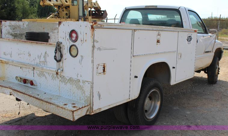 image for item J4349 1999 Dodge Ram 3500 utility truck