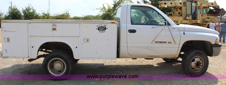 image for item J4349 1999 Dodge Ram 3500 utility truck