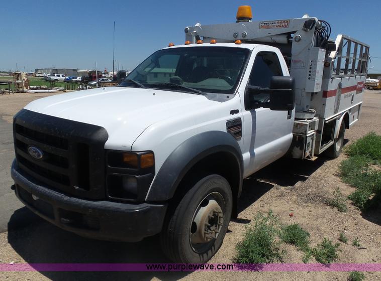 image for item J6015 2008 Ford F450 service truck with crane