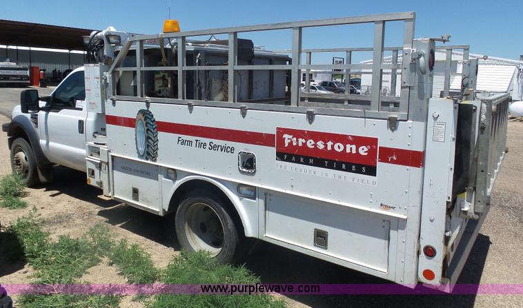 image for item J6015 2008 Ford F450 service truck with crane