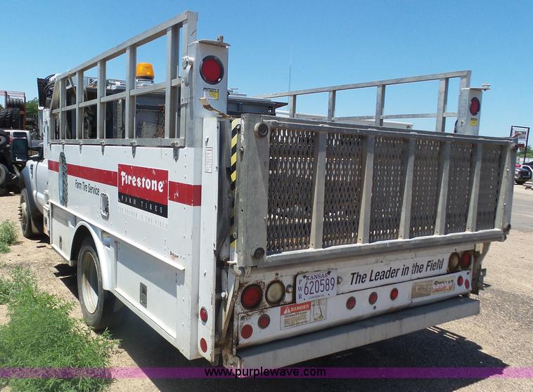 image for item J6015 2008 Ford F450 service truck with crane