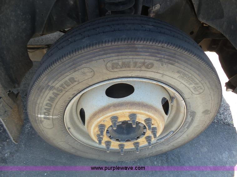 image for item J6015 2008 Ford F450 service truck with crane